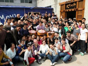 影视剧组一般是谁给发工资 如何发工资