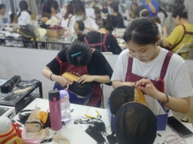 想成影视化妆大神?至少熬 10-20 年!