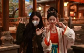 化妆是怎么分类的 学哪里技术可以进影视剧组，电视剧组