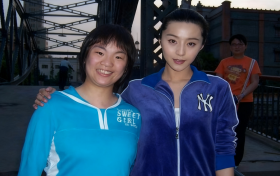 想进影视剧组当化妆师？别只做梦！这 3 条渠道，靠谱的只有一条