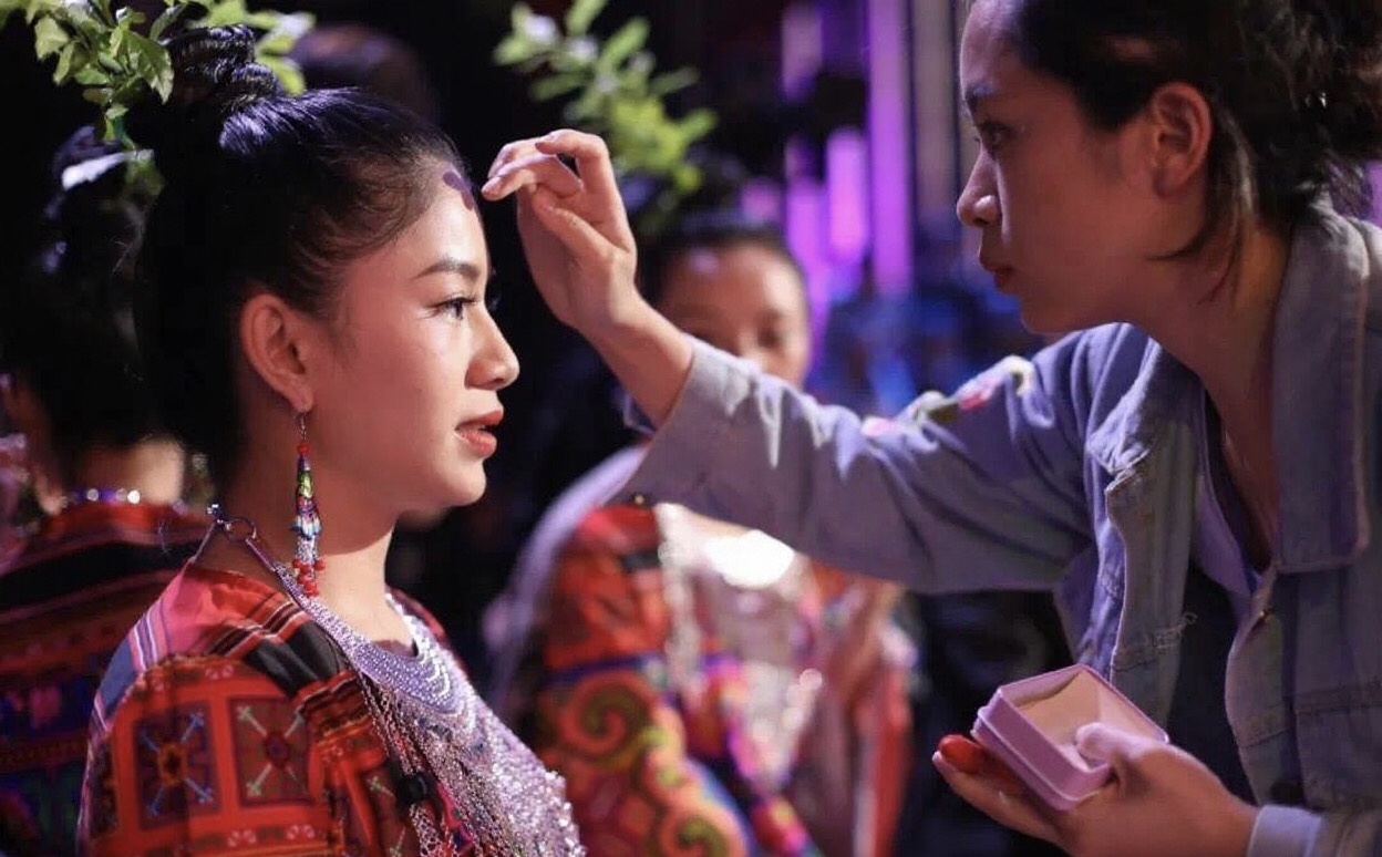 影视化妆培训多少钱？2025 行业透明价曝光，别再为 “虚高课程” 买单！