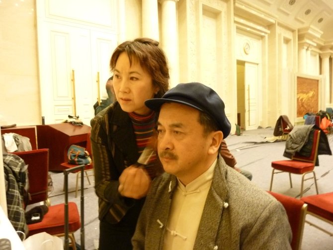 在影视化妆的团队里，是不是很容易见到明星