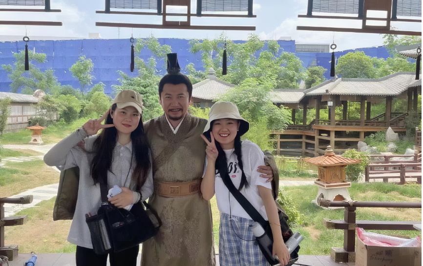 认真了解后才知道，影视化妆师远比想象中迷人