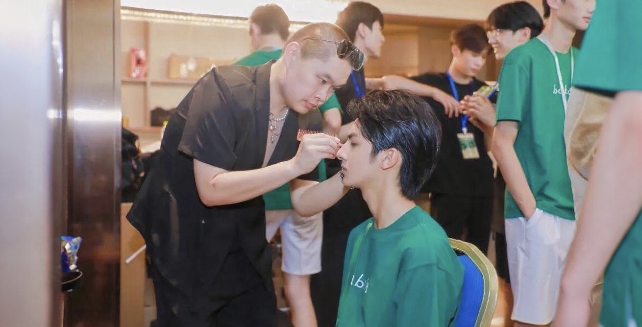 影视化妆培训怎么选？一定要避开这 3 个坑，认准能推荐进剧组的靠谱机构！