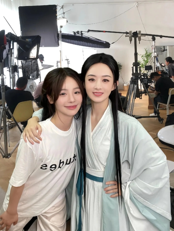 线上影视化妆培训和线下培训的效果差距大吗？更推荐哪种学习方式