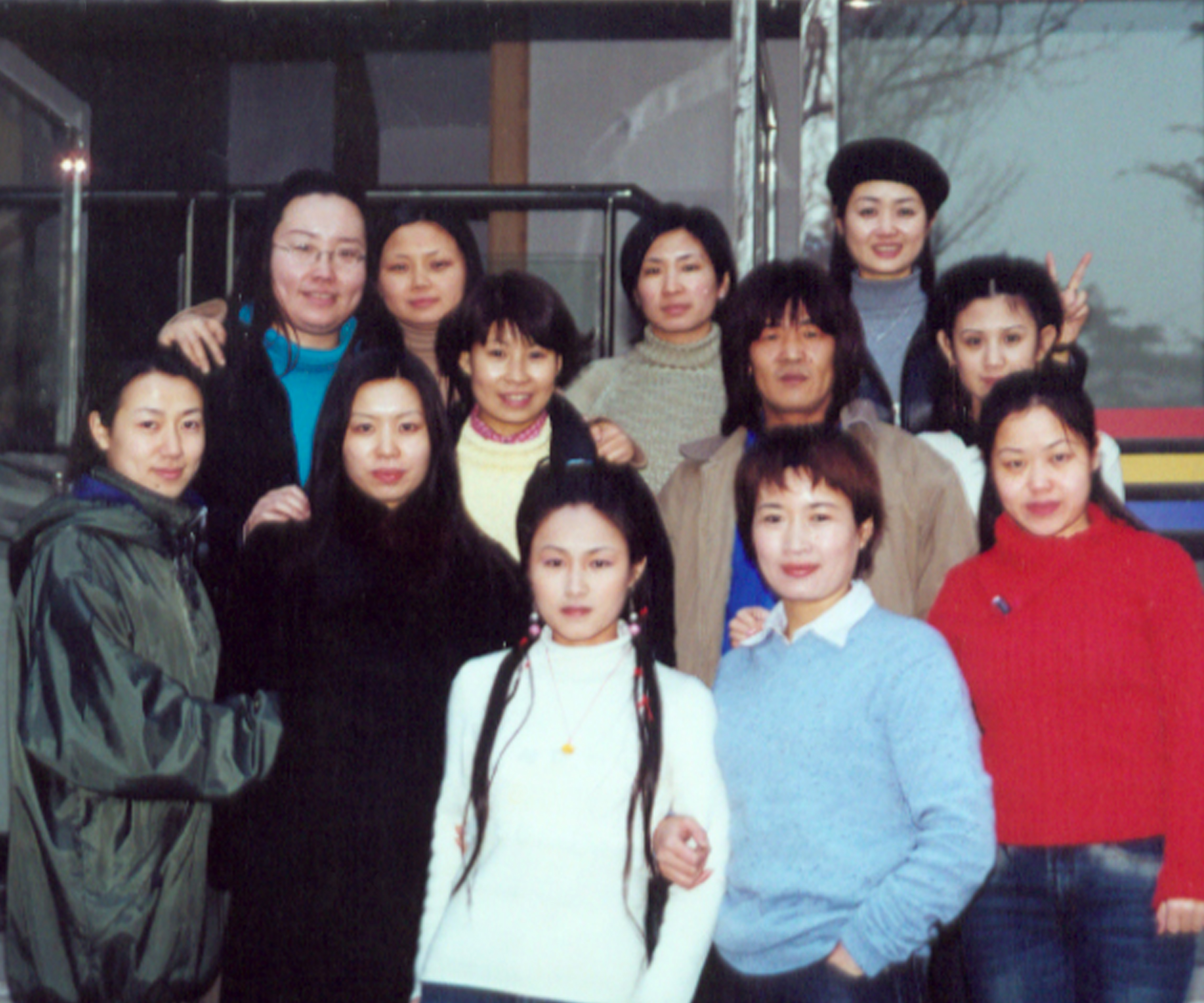 影视化妆师入行指南：从在校学习到剧组实习全攻略