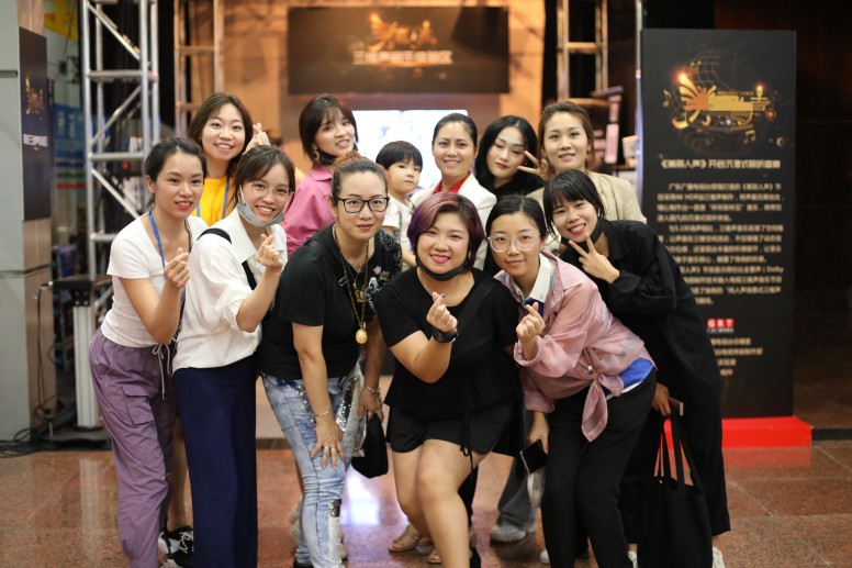 学影视化妆别被 “贵就是好” 忽悠！聪明学员必看的避坑指南