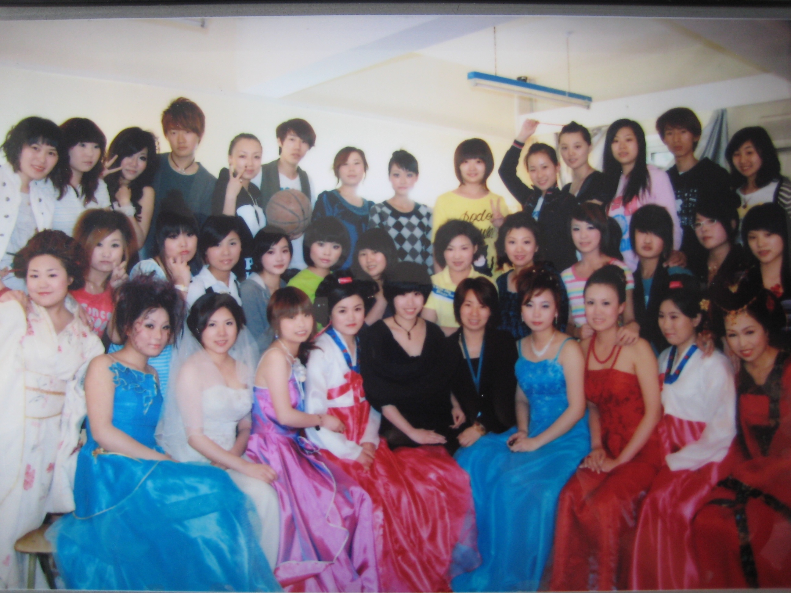 进了影视化妆学校 如果想往特效方面发展 应该注意哪方面