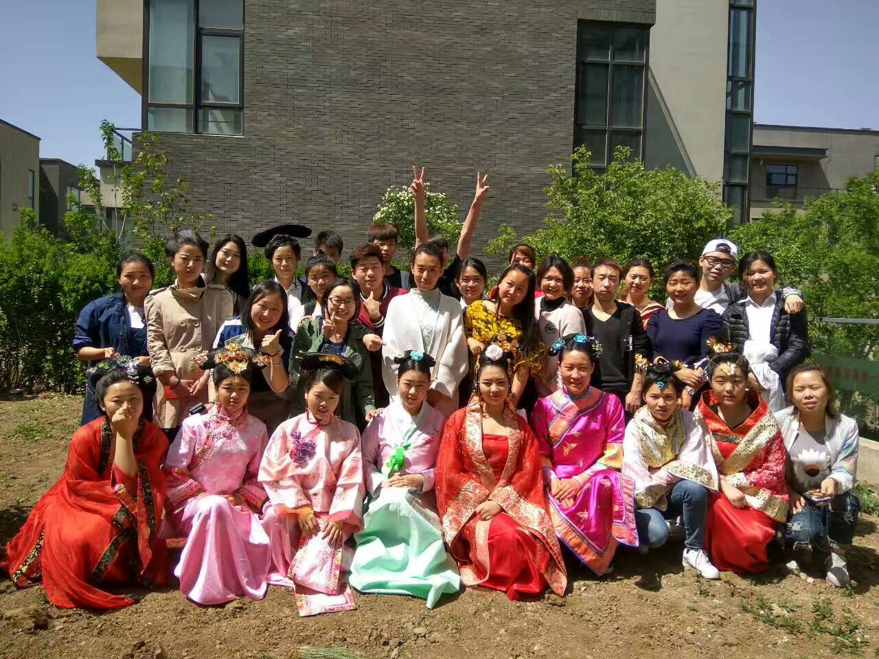 新疆的影视化妆学校