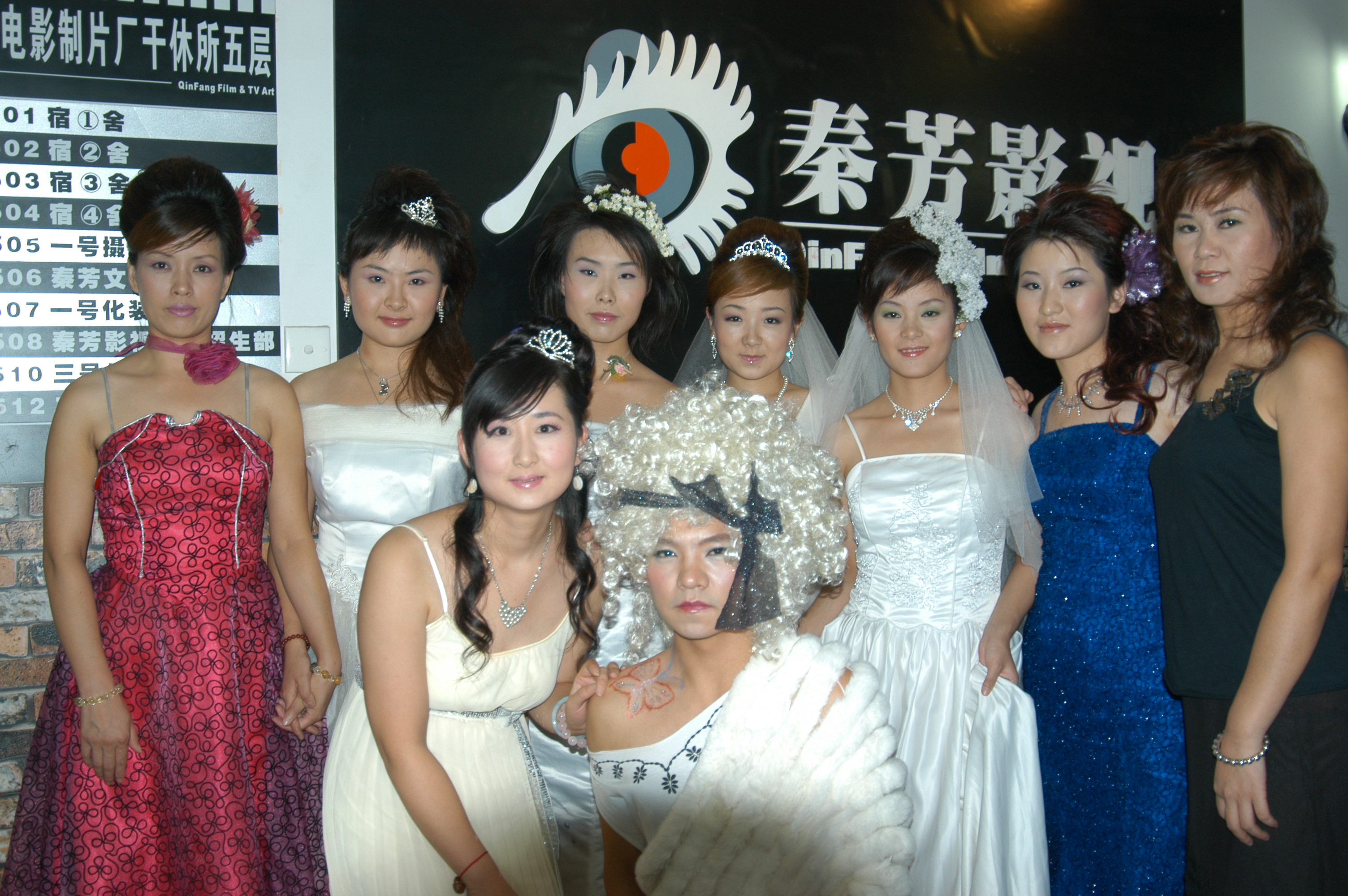 知名化妆学校为何不包分配？背后3个真相