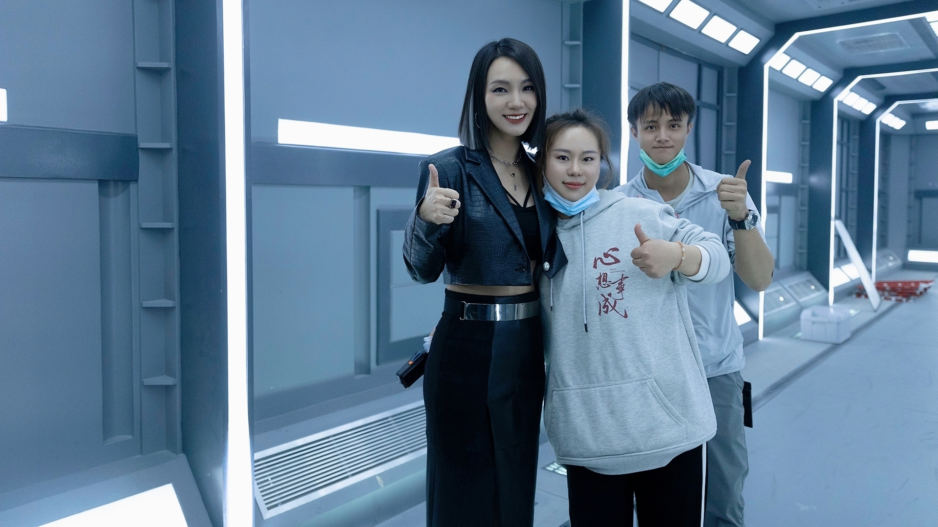 影视化妆师工资高吗？学校毕业真实收入（20 年老化妆师亲口说）