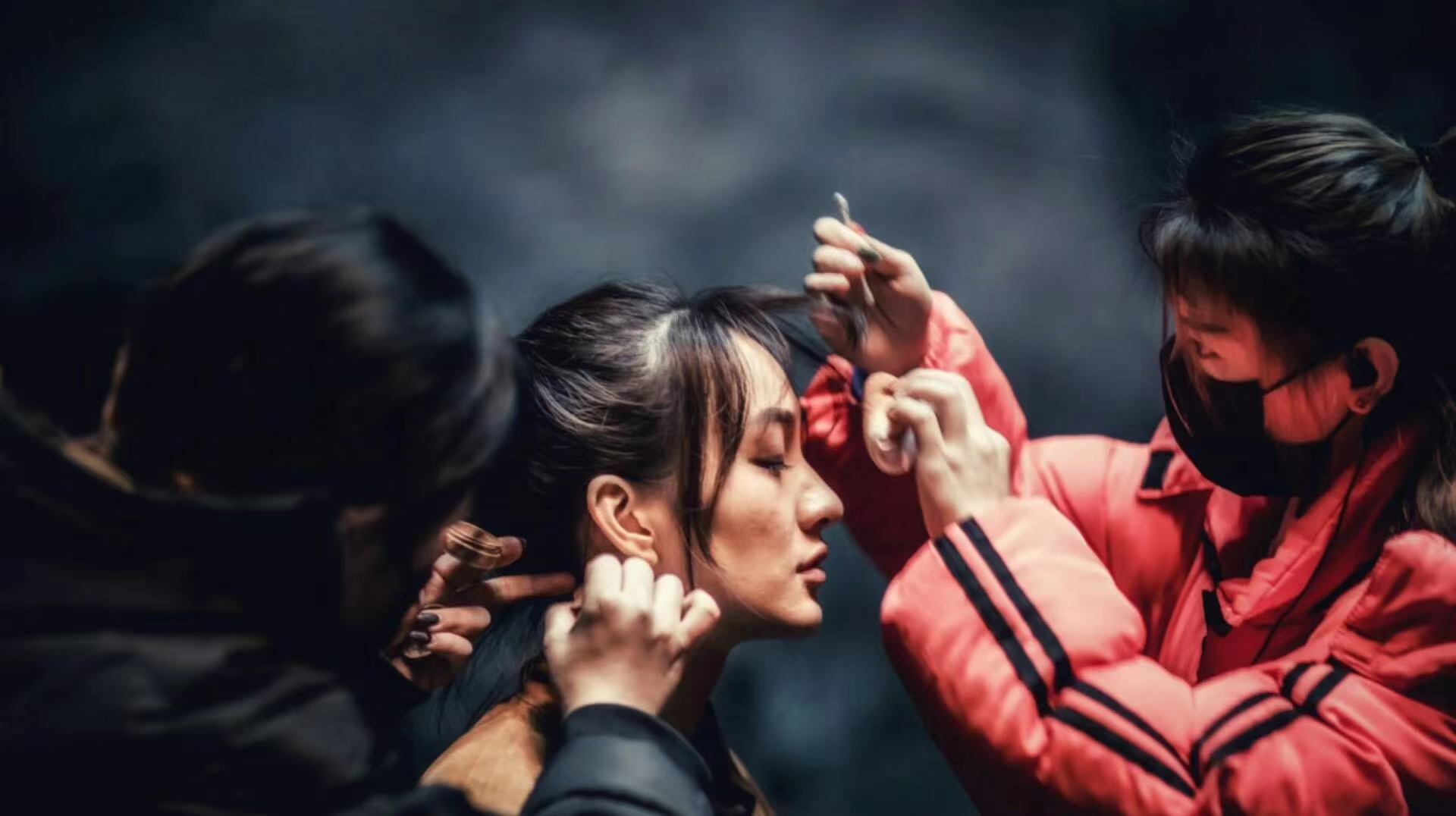 剧组开机拜神大揭秘！港台拜关公，黑龙江拜黄鼠狼