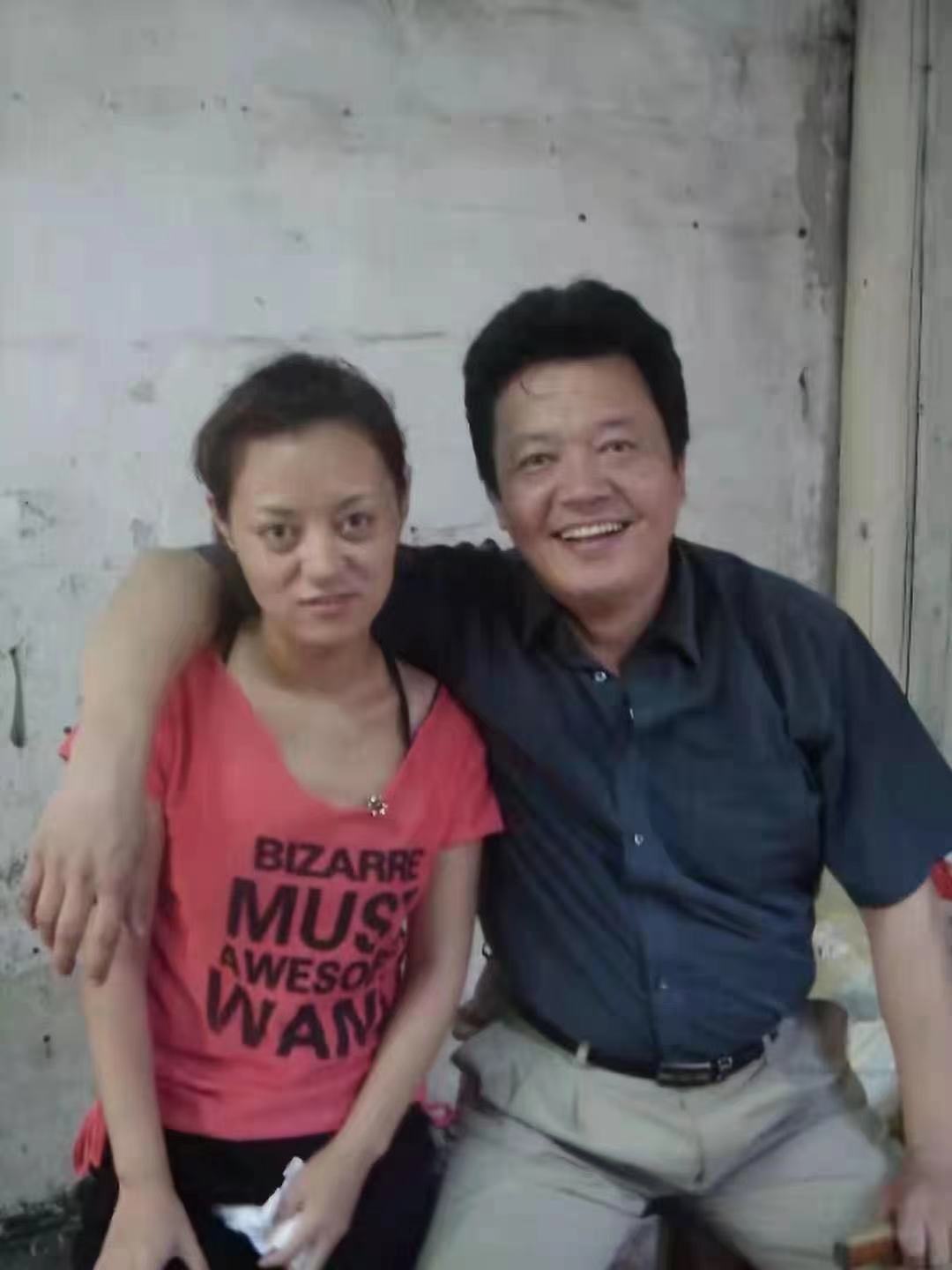 想做影视化妆师?先看清各阶段的收入真相