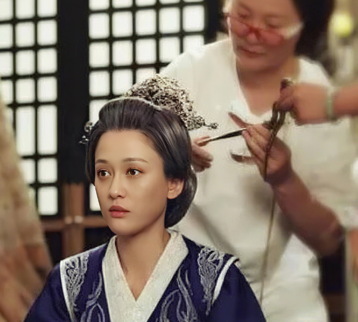 影视化妆师的真实生存现状：高薪背后的辛酸与行业痛点