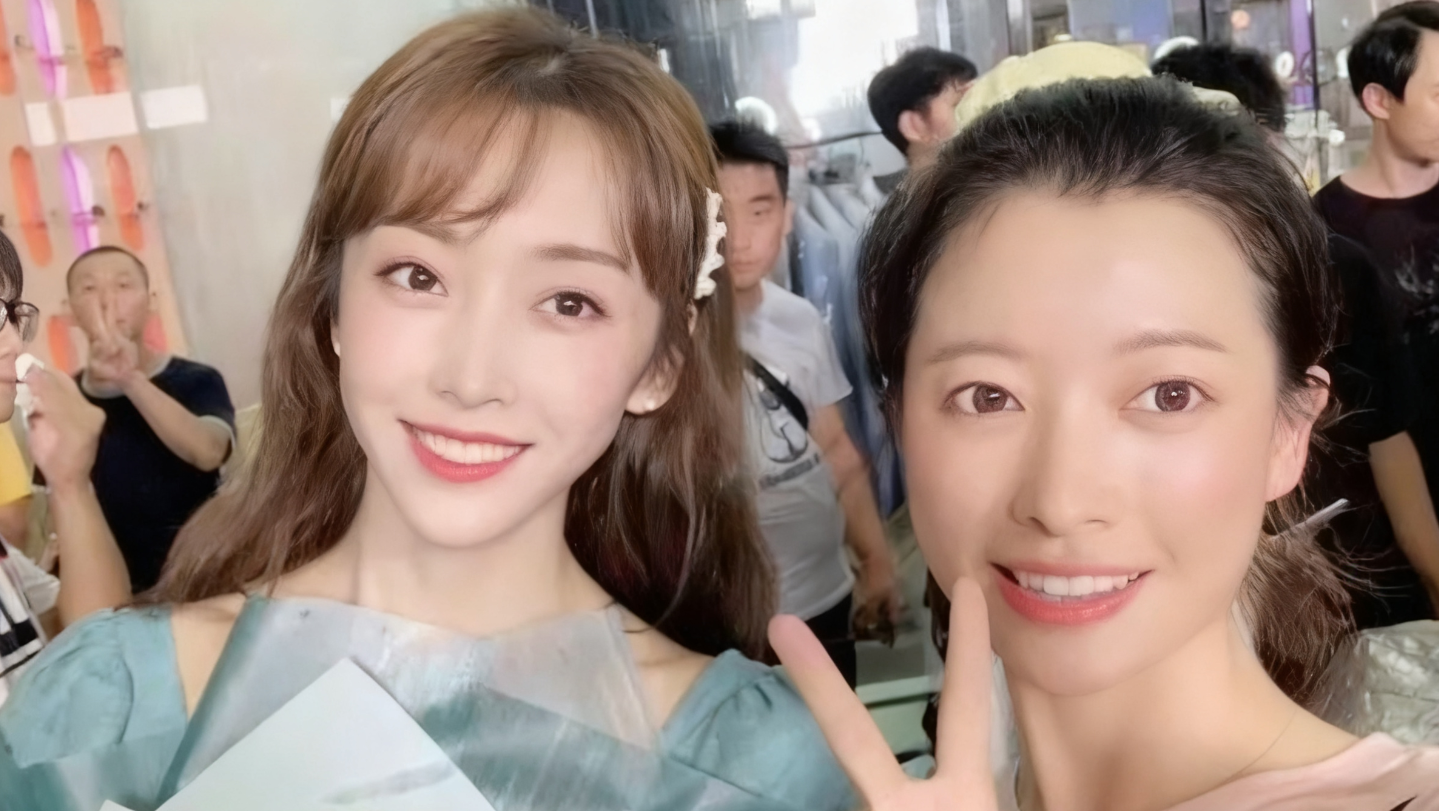 不同类型化妆师收入大揭秘!哪类最赚钱?哪类最轻松?