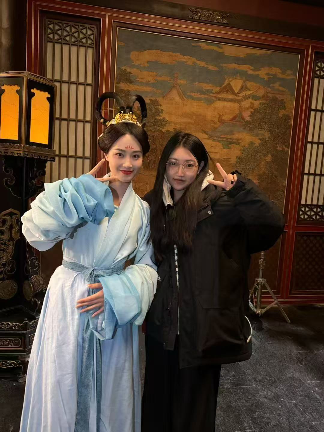 剧组化妆师 & 助理年龄分布揭秘（王老师择校课堂）