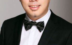 于哲，国内知名时尚化妆造型大师 北京于哲化妆培训学校创始人